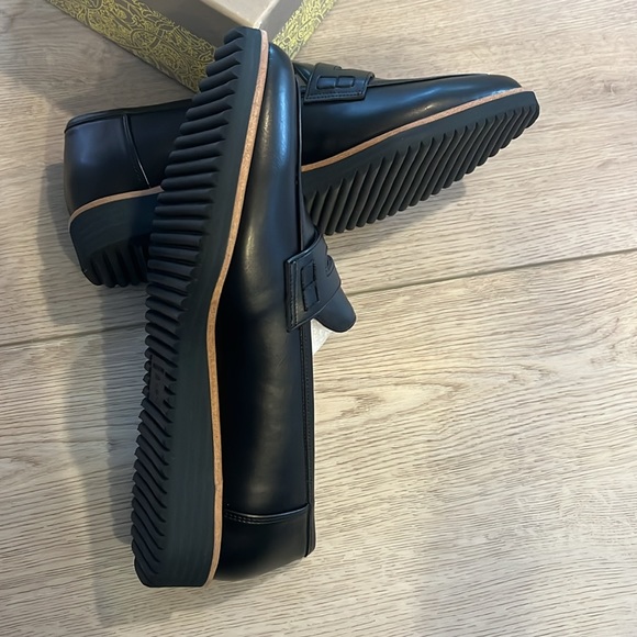 Women’s leather loafers - black flats - Picture 9 of 13